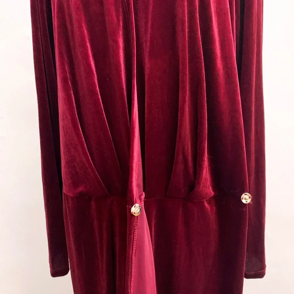 Eloquii Red Velvet Wrap Dress‎ - Picture 6 of 10